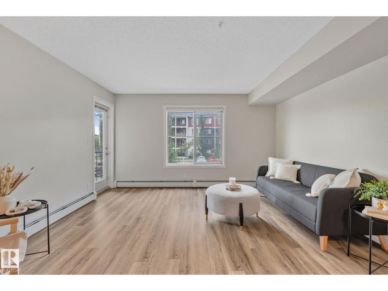 Photo 7 of 210 5804 Mullen Pl Nw, Edmonton AB