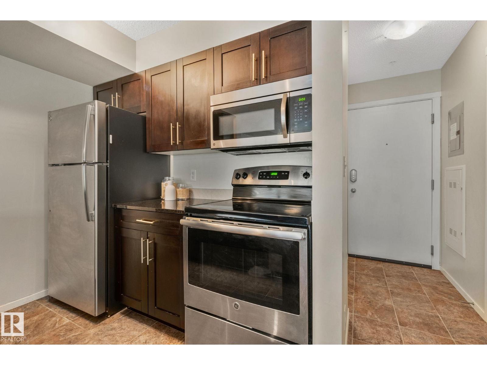 Photo 34 of 210 5804 Mullen Pl Nw, Edmonton AB