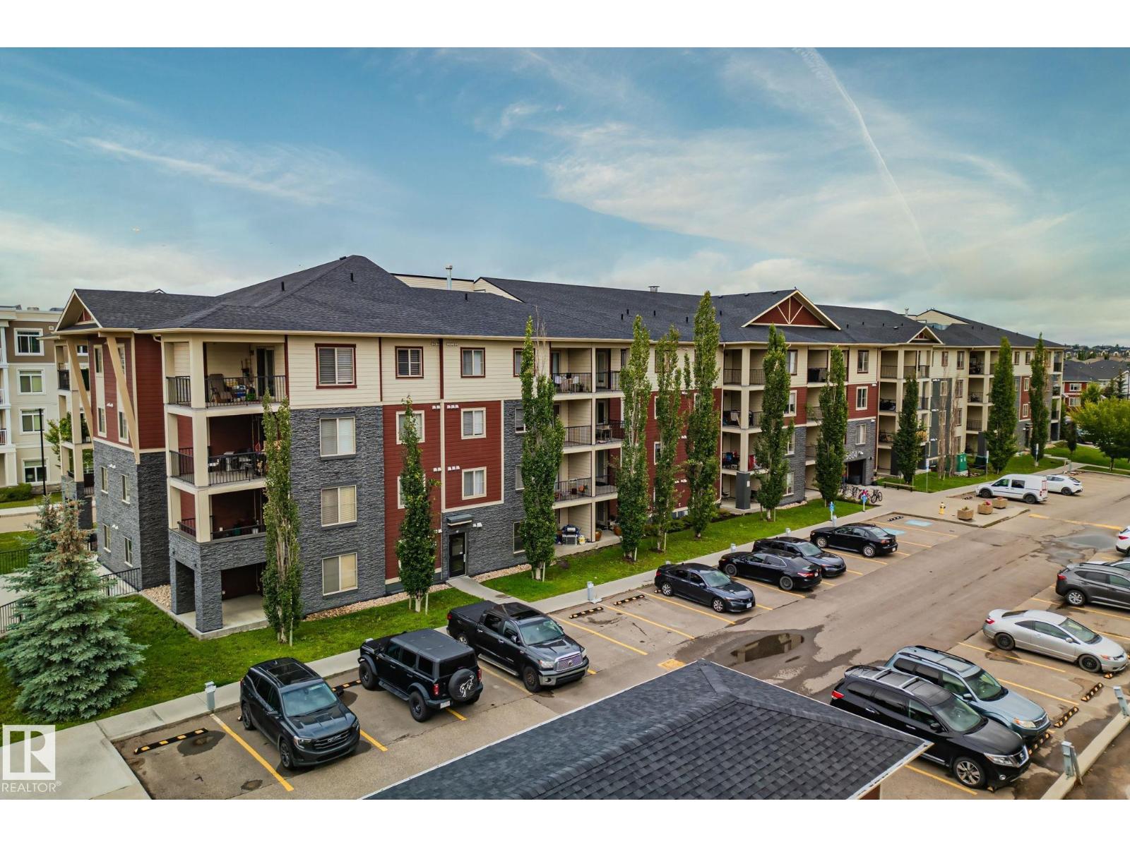 Photo 3 of 210 5804 Mullen Pl Nw, Edmonton AB