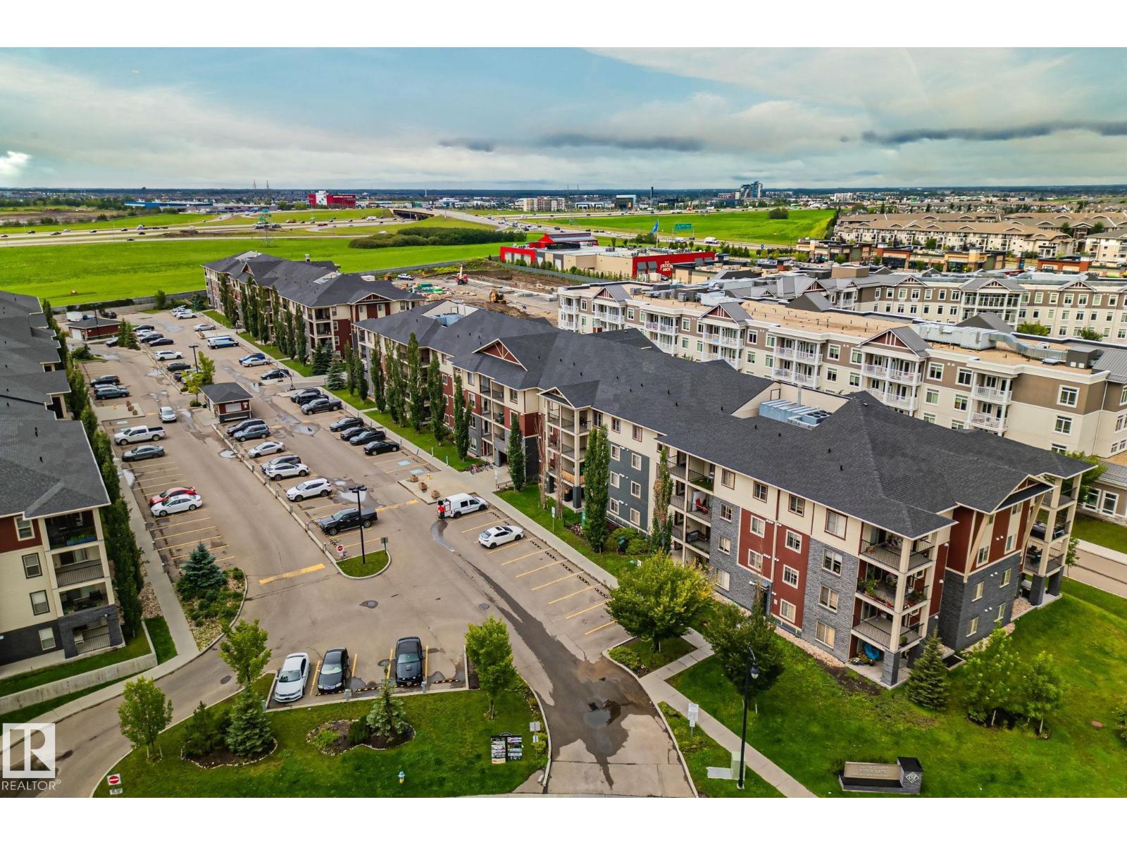 Photo 40 of 210 5804 Mullen Pl Nw, Edmonton AB