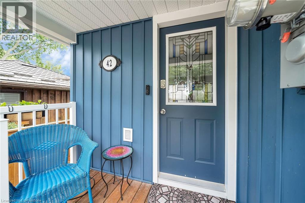 Photo 46 of 42 Erieview Lane, Selkirk ON