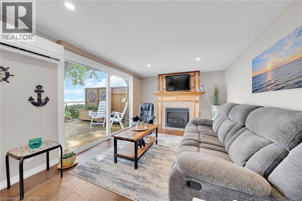 Photo 18 of 42 Erieview Lane, Selkirk ON
