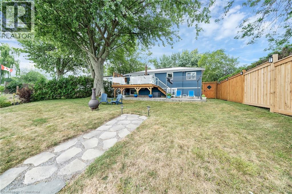 Photo 3 of 42 Erieview Lane, Selkirk ON