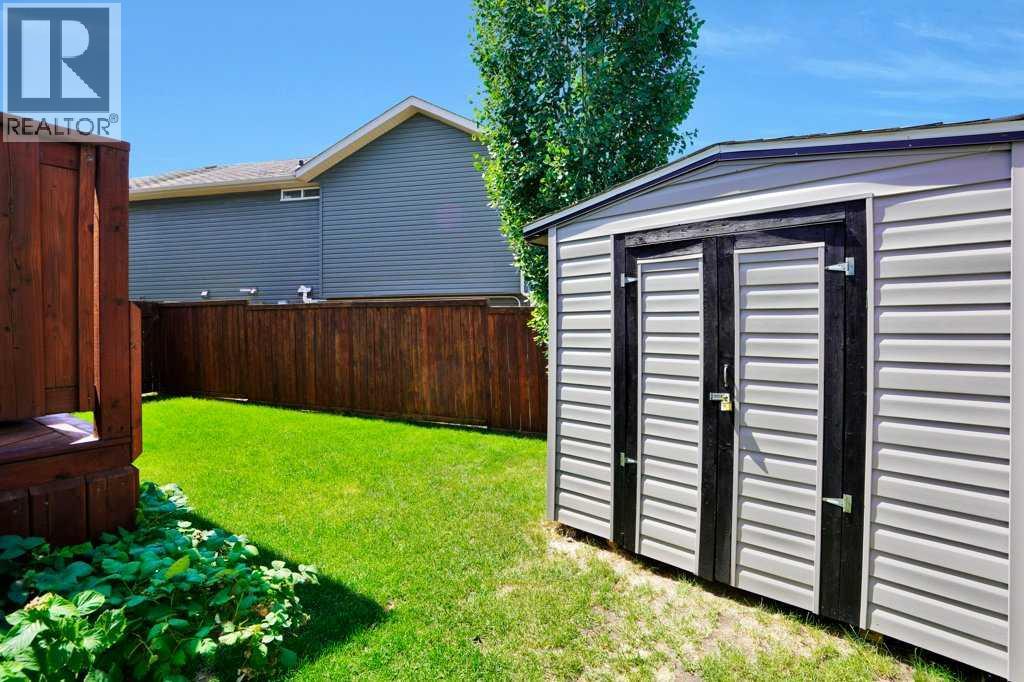 Photo 38 of 136 Oswald Close, Red Deer AB
