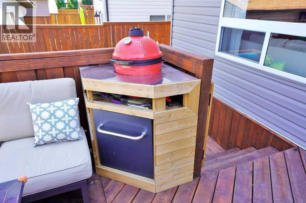 Photo 31 of 136 Oswald Close, Red Deer AB