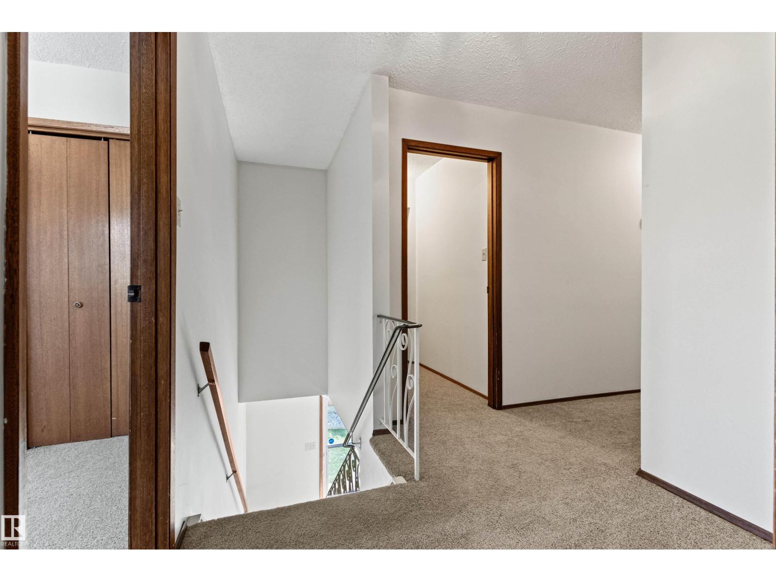 Photo 54 of 186 Willow Wy Nw, Edmonton AB