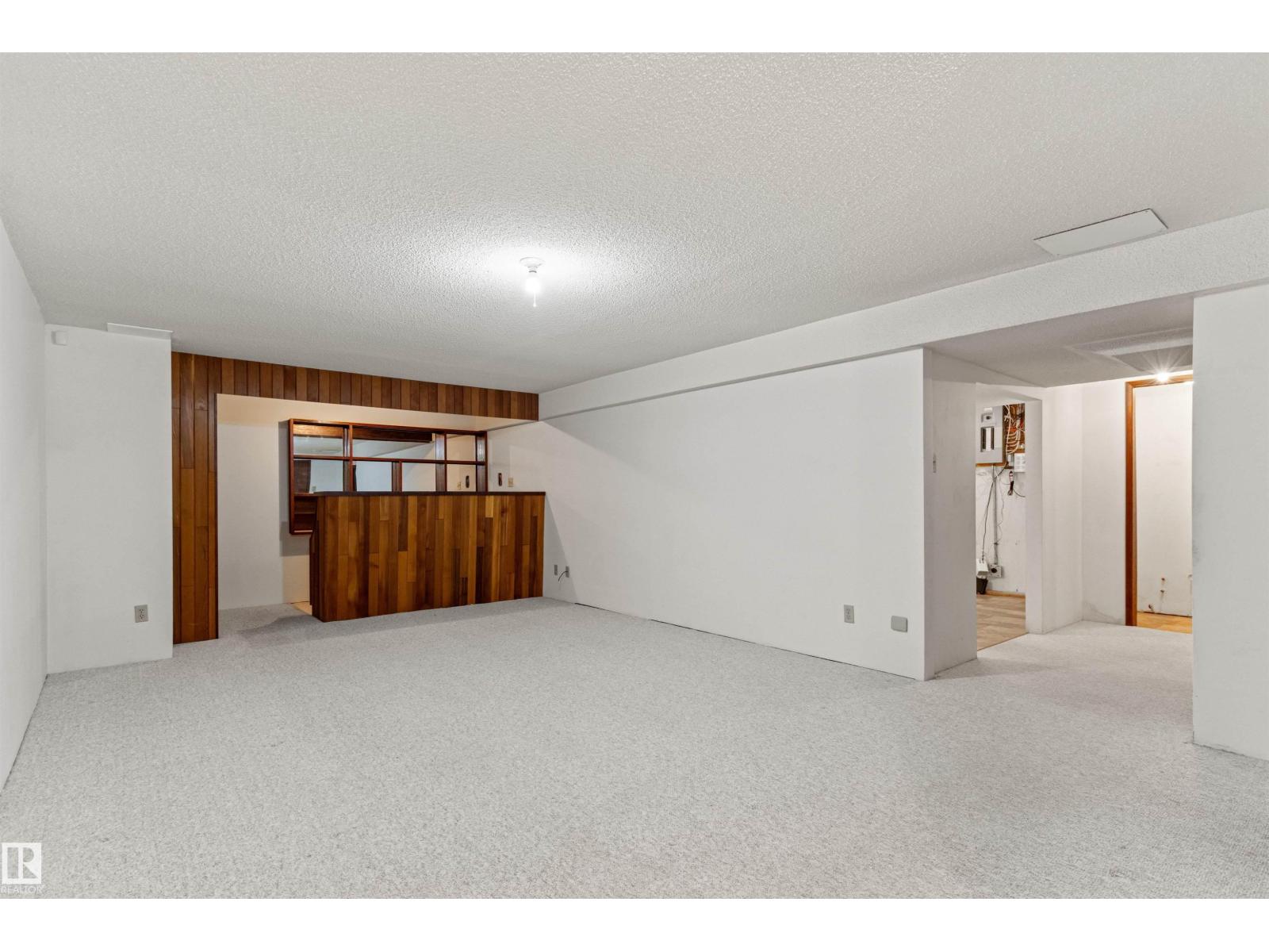 Photo 55 of 186 Willow Wy Nw, Edmonton AB