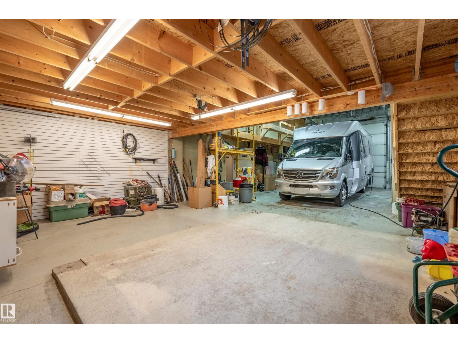 Photo 24 of 616 10 St, Cold Lake AB