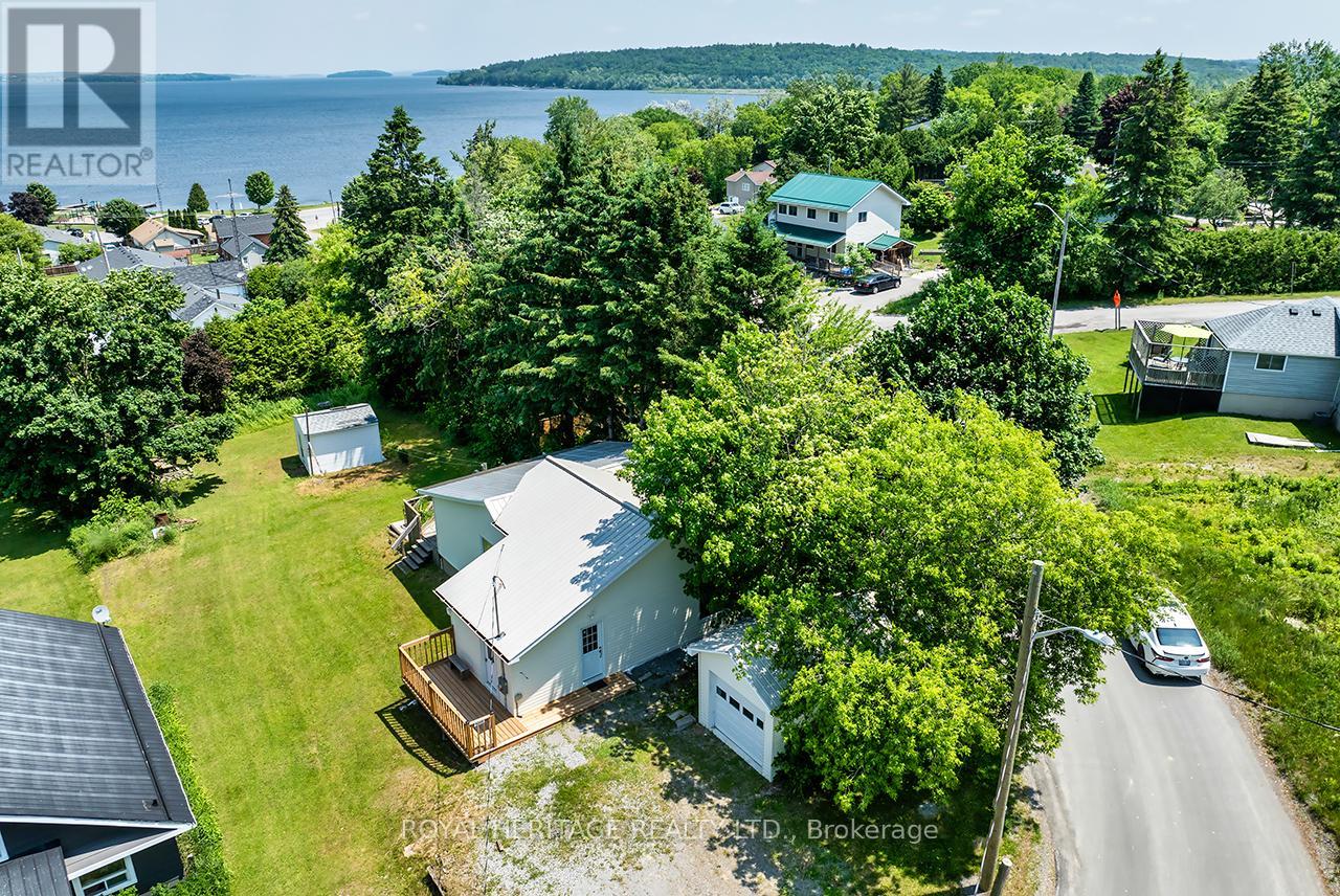 Photo 5 of 5049 Chapel Street, Hamilton Township ON