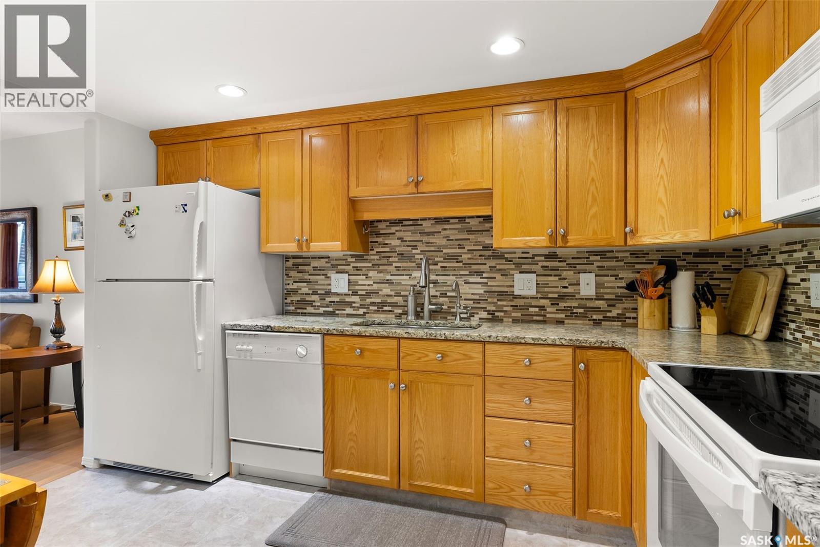 Photo 10 of 253 3631 Albert Street, Regina SK