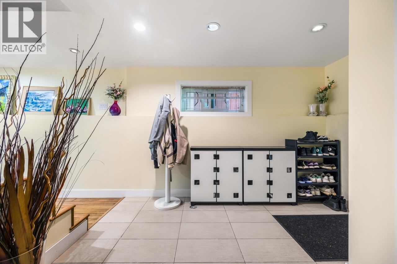 Photo 1 of 7814 Rosewood Street, Burnaby BC