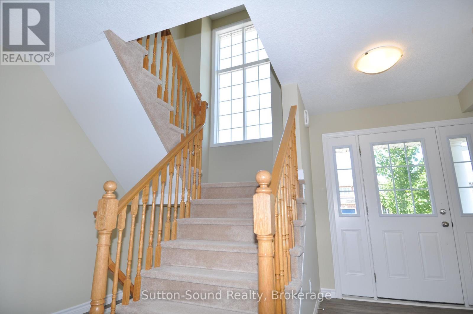 Photo 10 of 1397 14th Avenue E, Owen Sound ON