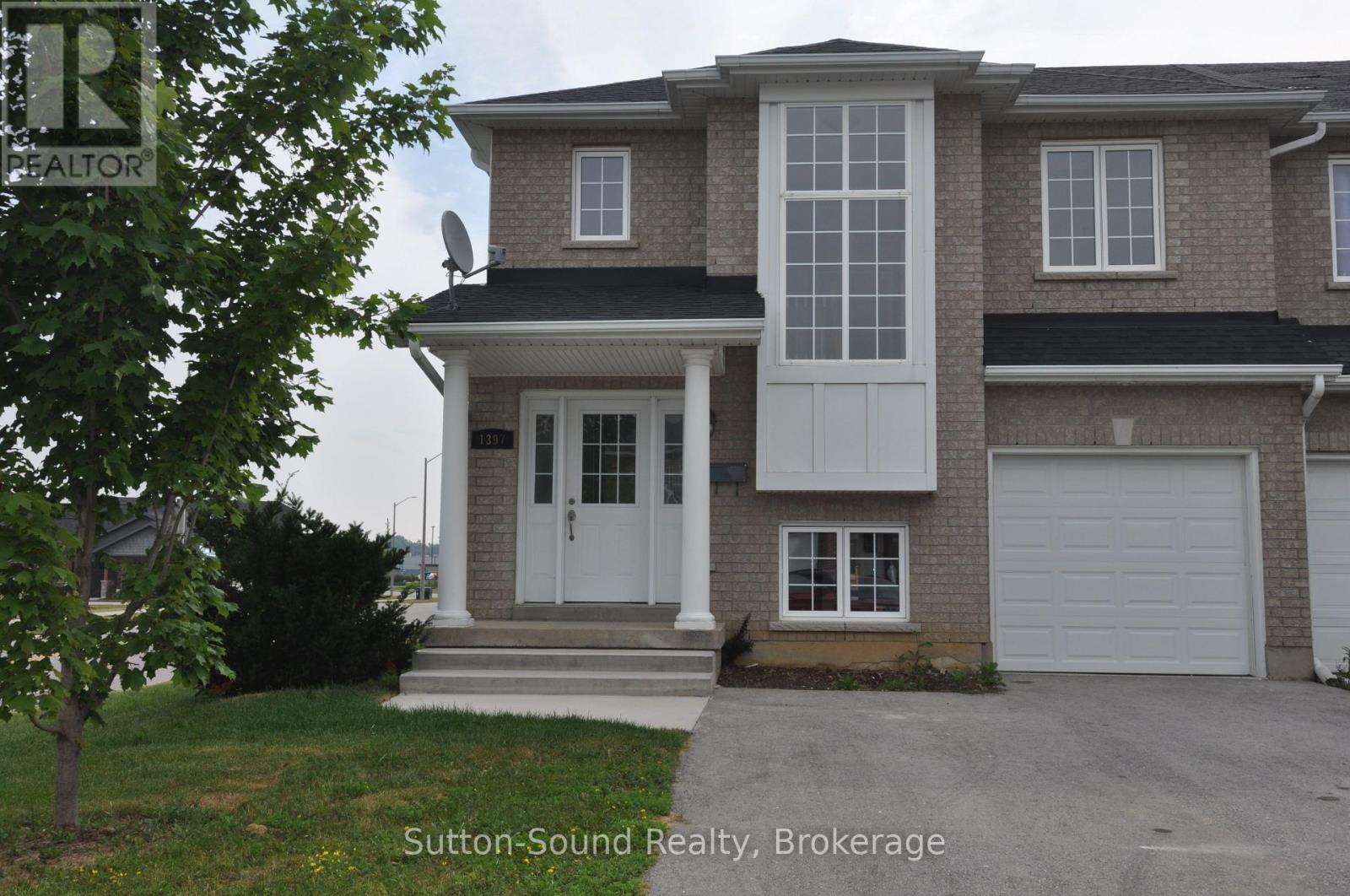 Photo 9 of 1397 14th Avenue E, Owen Sound ON