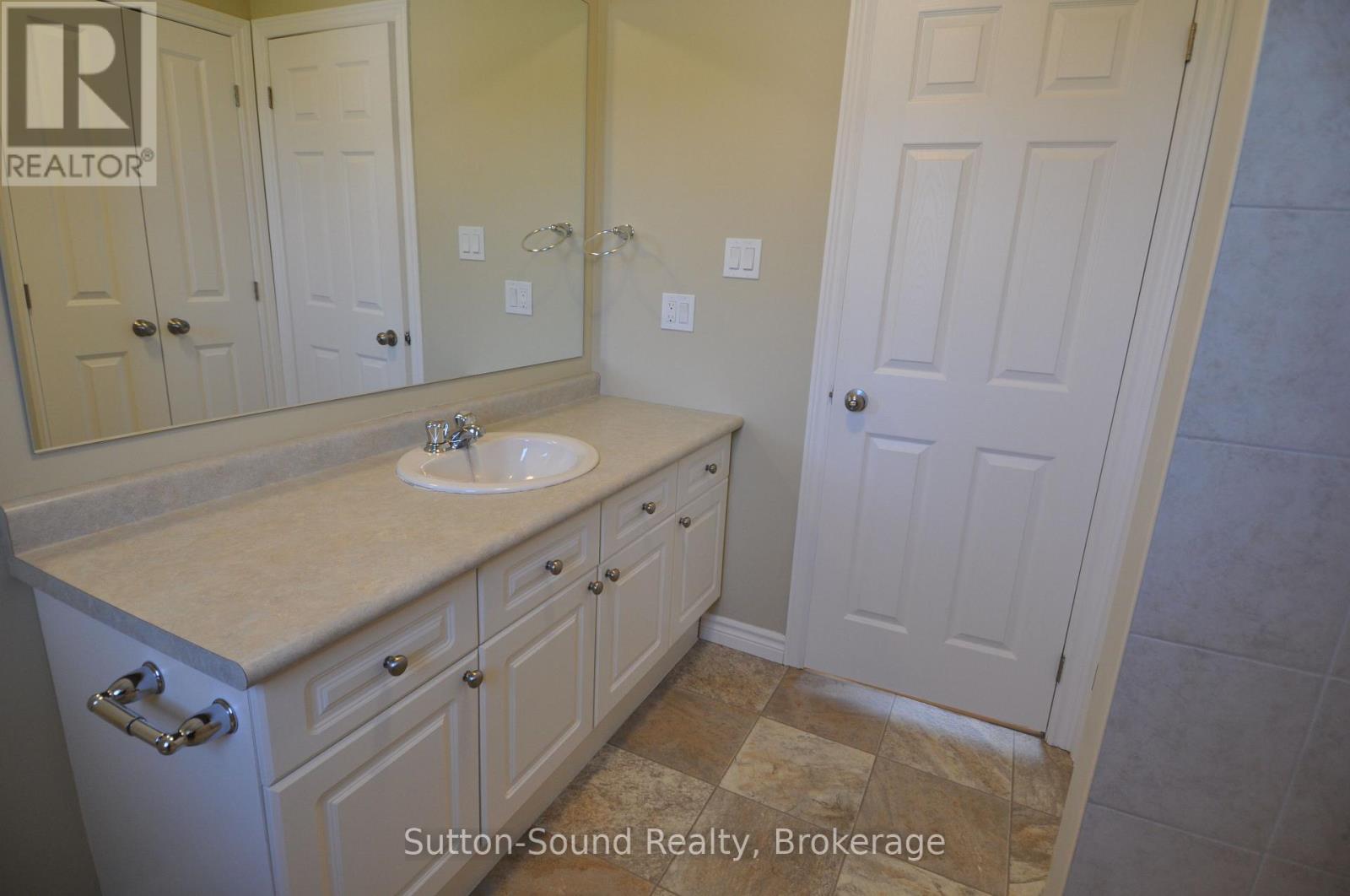 Photo 29 of 1397 14th Avenue E, Owen Sound ON