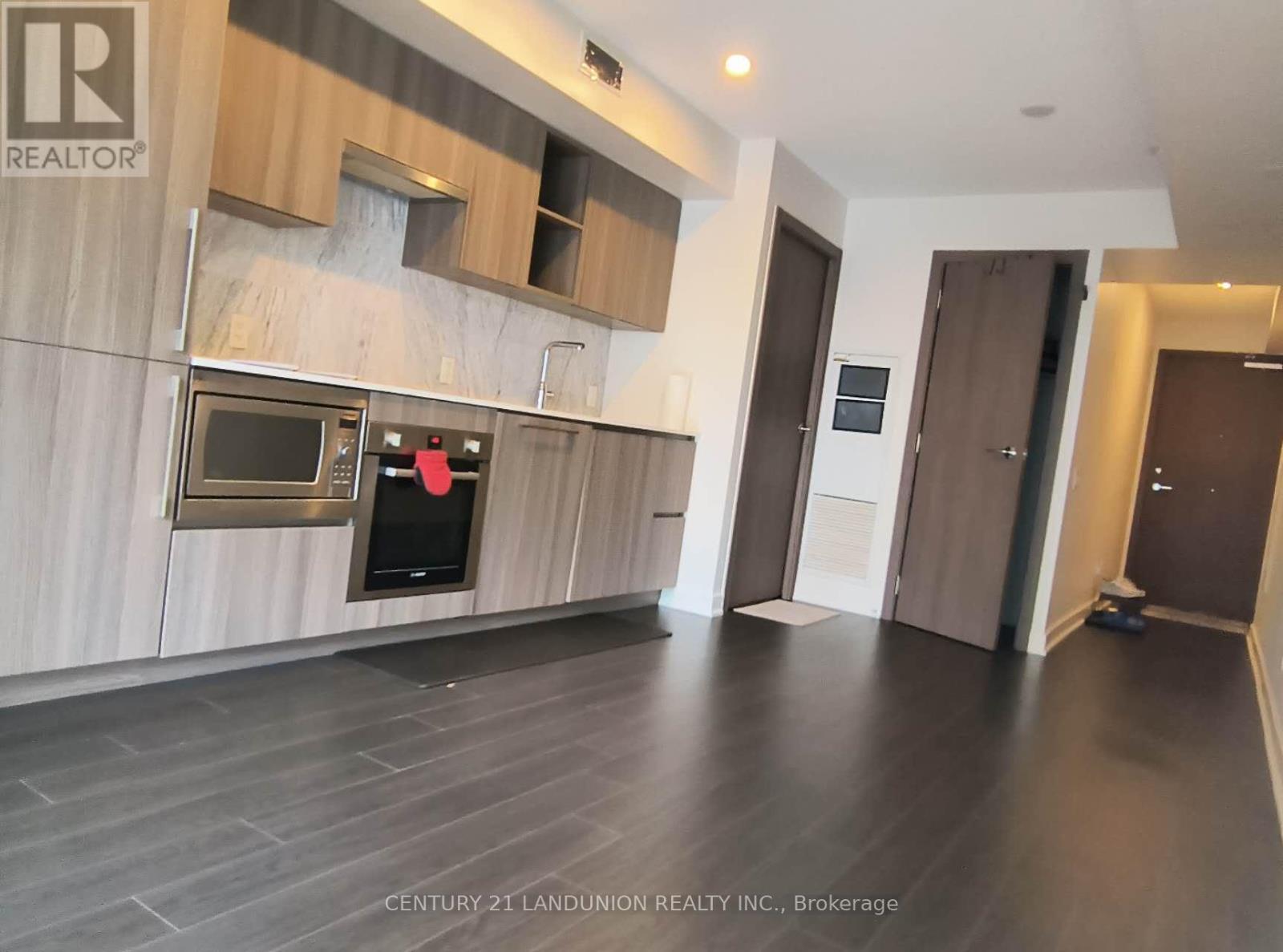 Photo 28 of 902 19 Bathurst Street, Toronto ON