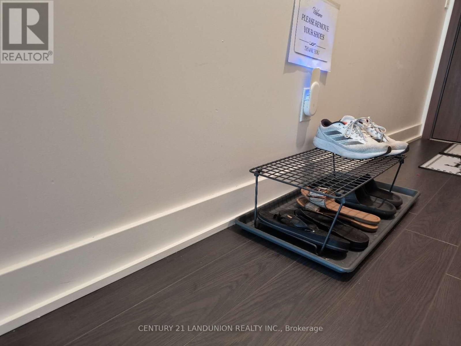 Photo 29 of 902 19 Bathurst Street, Toronto ON