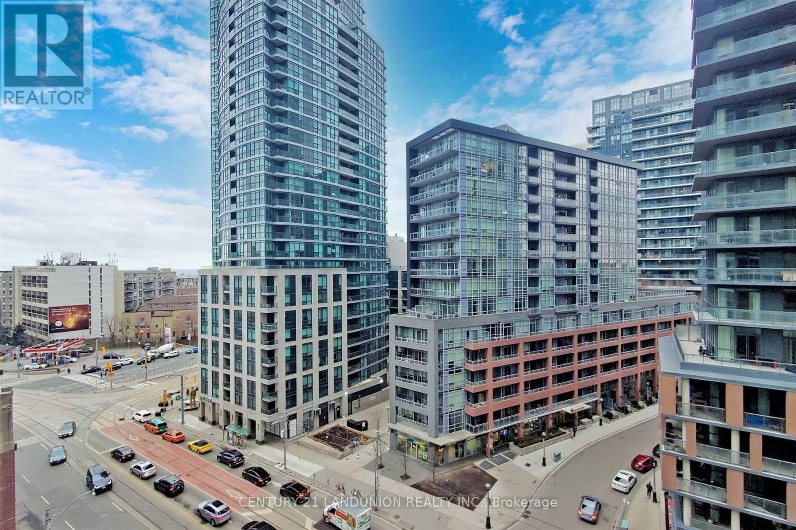 Photo 18 of 902 19 Bathurst Street, Toronto ON