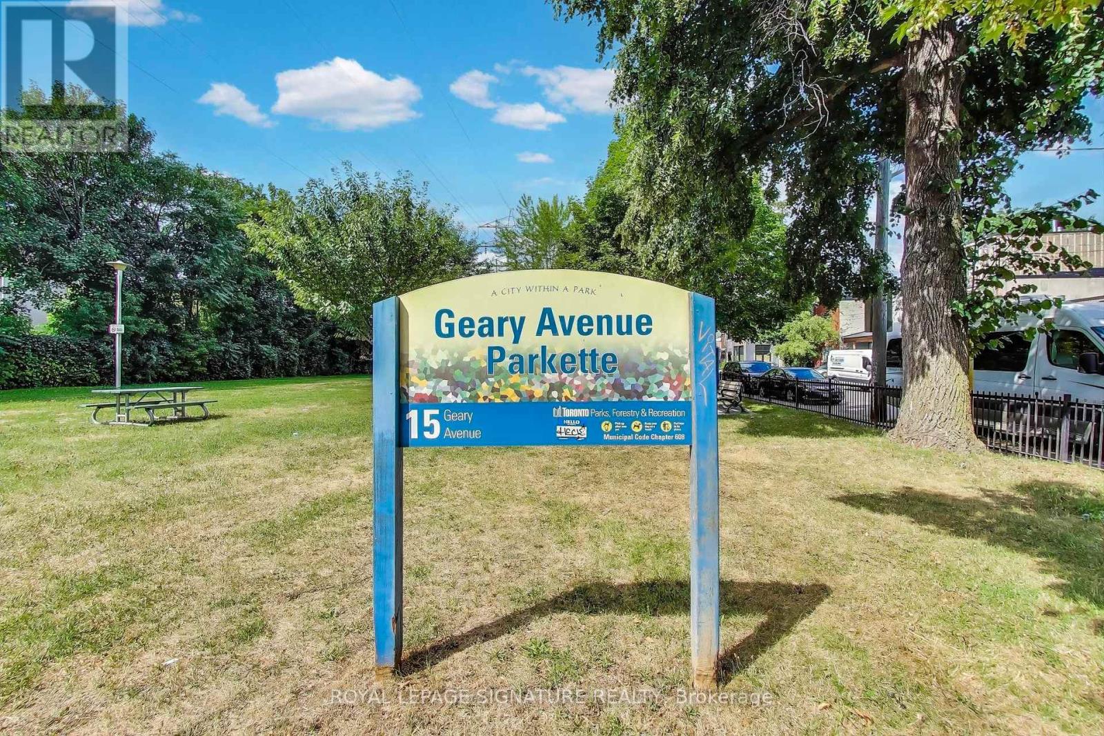 Photo 12 of 9 Somerset Avenue, Toronto ON