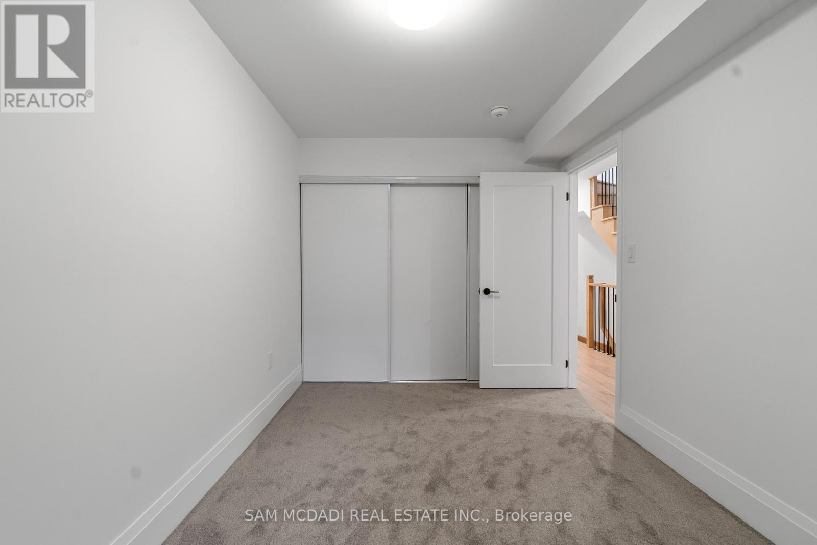 Photo 26 of 33 Burleigh Mews, Vaughan ON