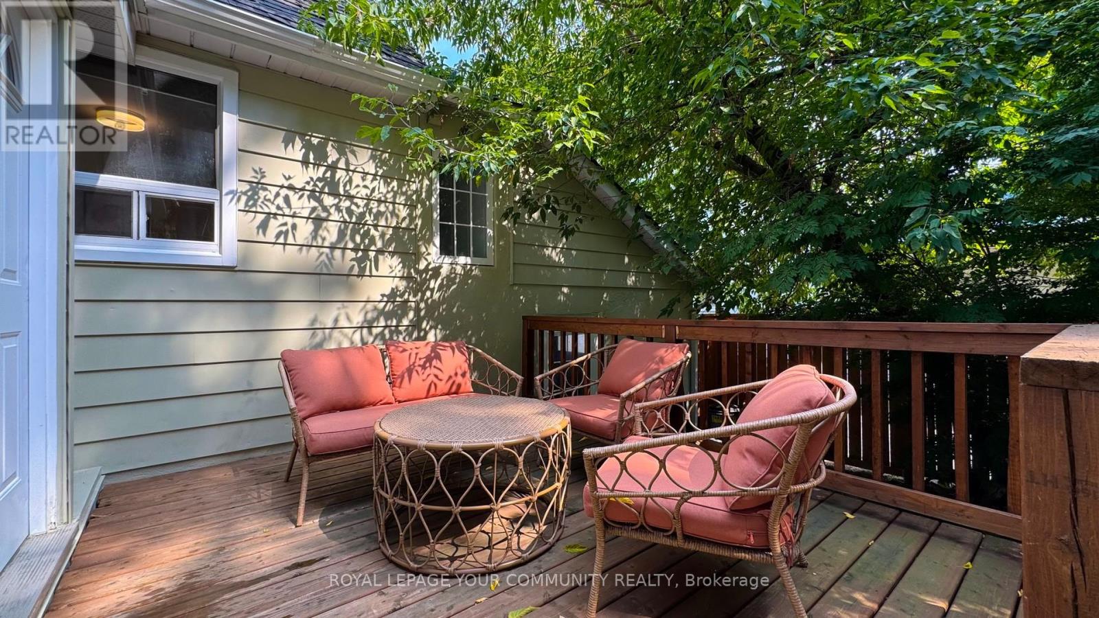 Photo 12 of 44 Reaman Street, Richmond Hill ON