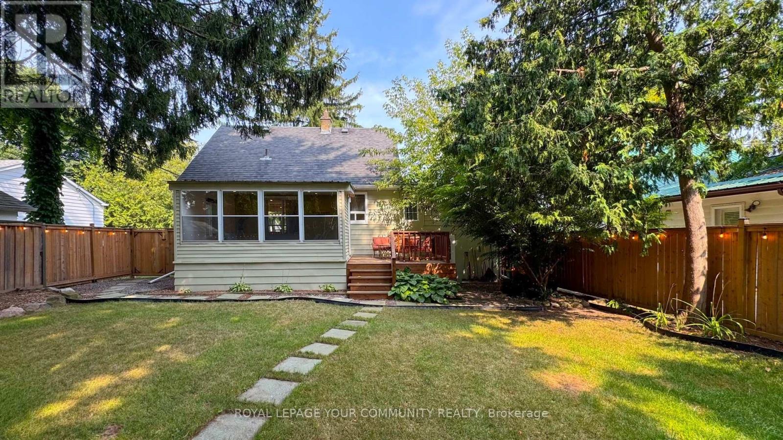 Photo 37 of 44 Reaman Street, Richmond Hill ON