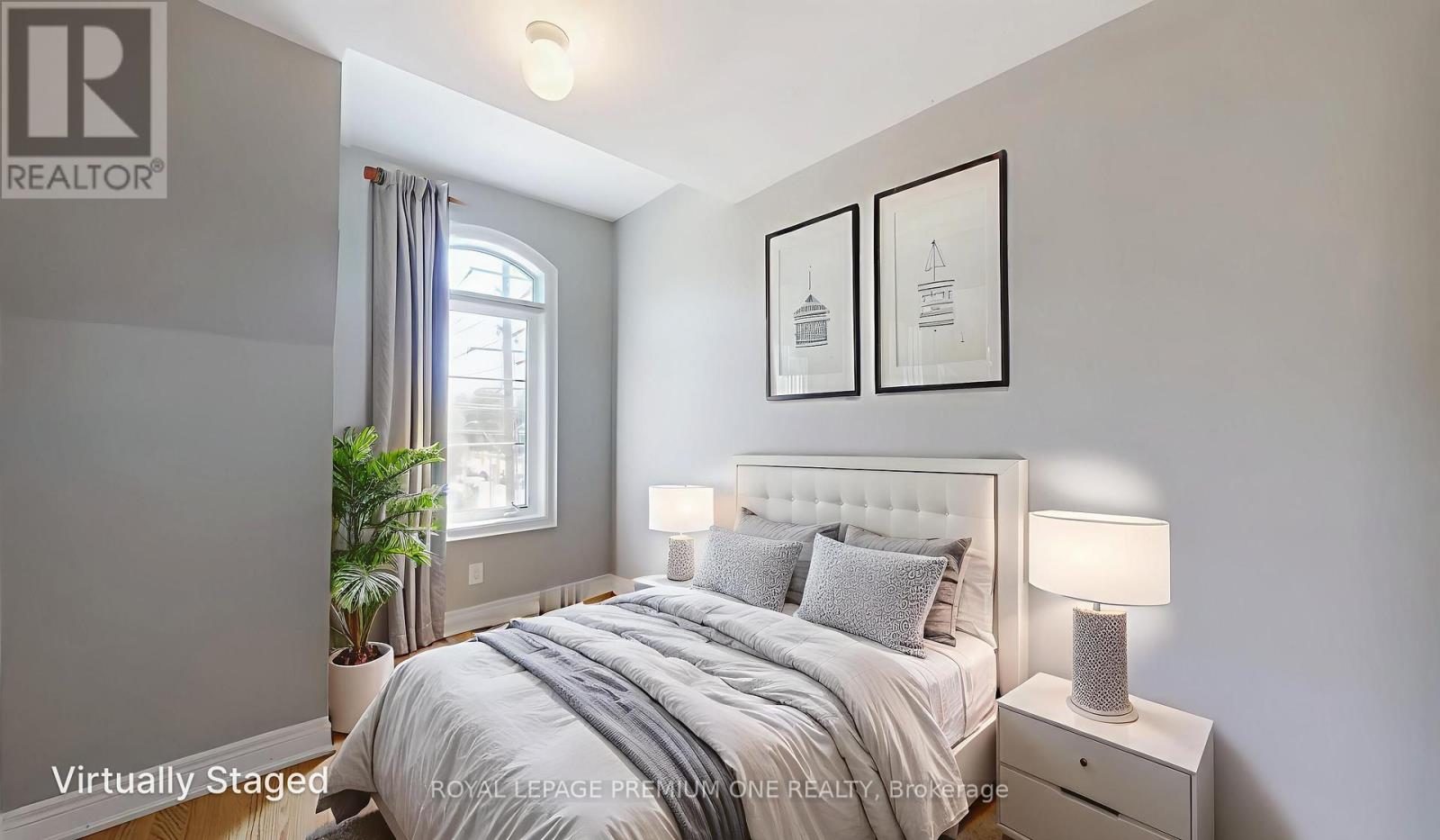 Photo 21 of 71 Dryden Way N, Toronto ON