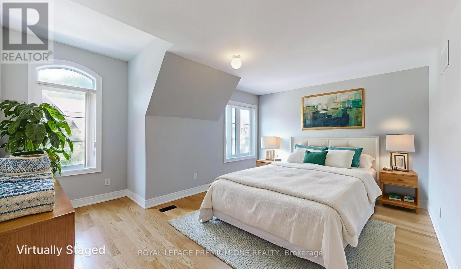 Photo 29 of 71 Dryden Way N, Toronto ON