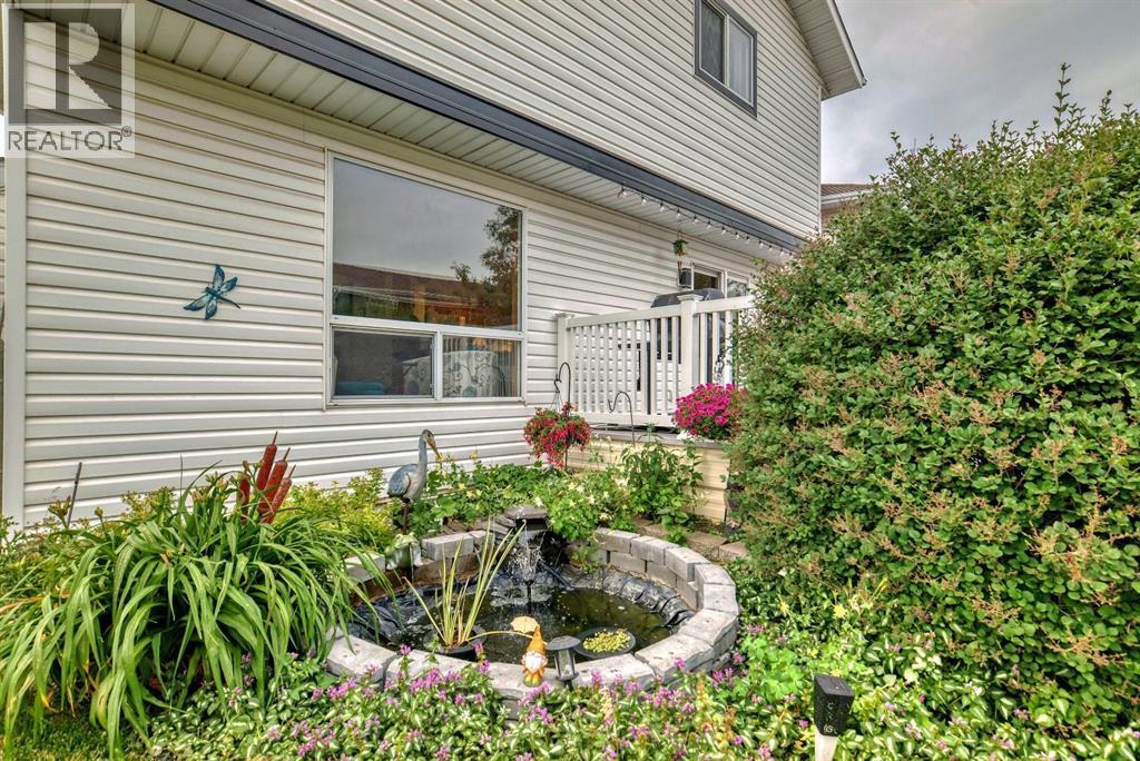 Single Family House for Sale in  Coral Keys Place NE Coral Springs Calgary 
