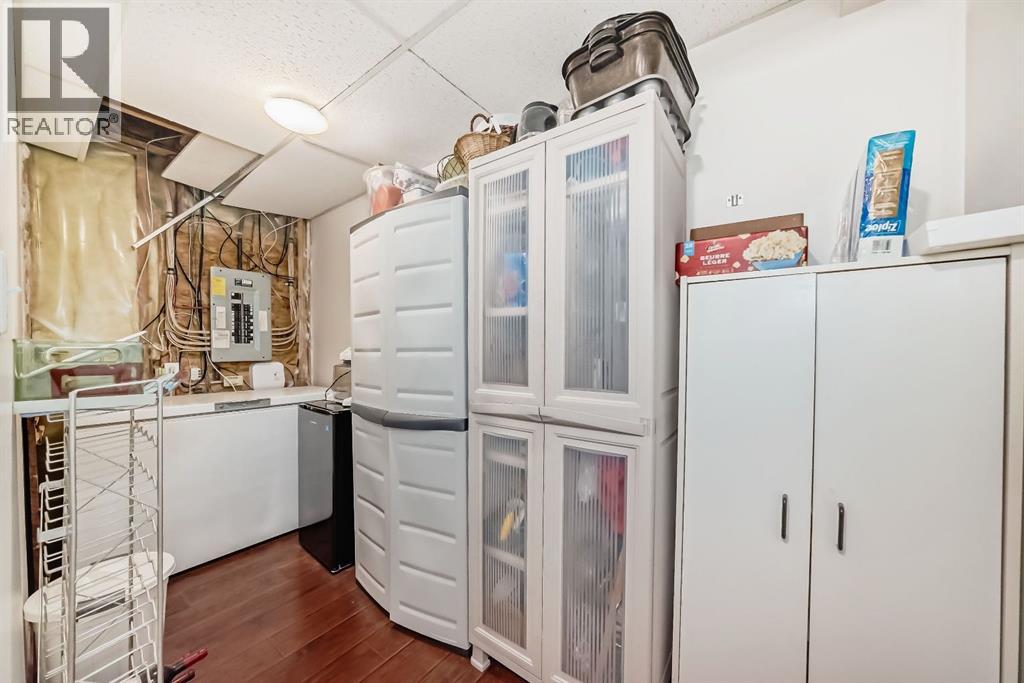 Single Family House for Sale in  Coral Keys Place NE Coral Springs Calgary 