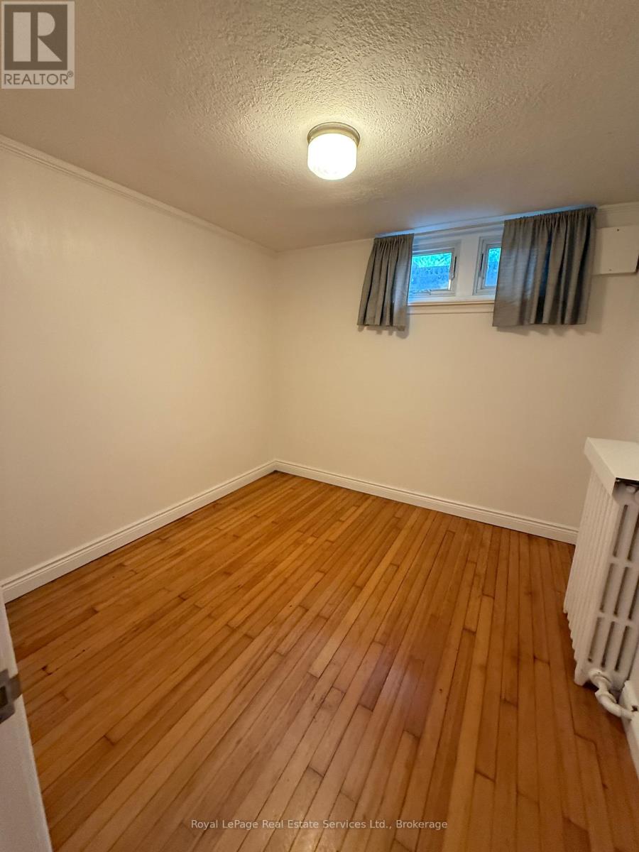 Photo 13 of Lower 20 A Lavinia Avenue, Toronto ON