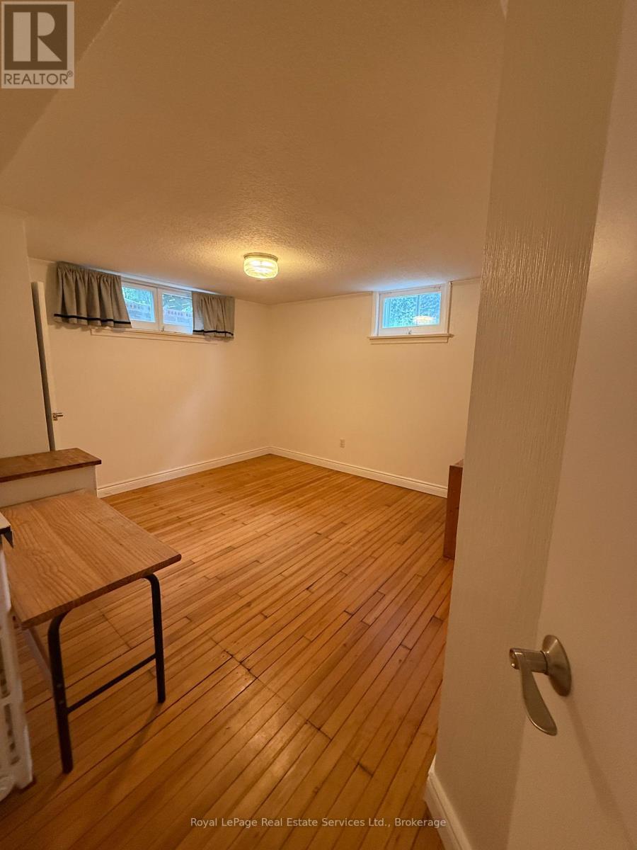 Photo 11 of Lower 20 A Lavinia Avenue, Toronto ON