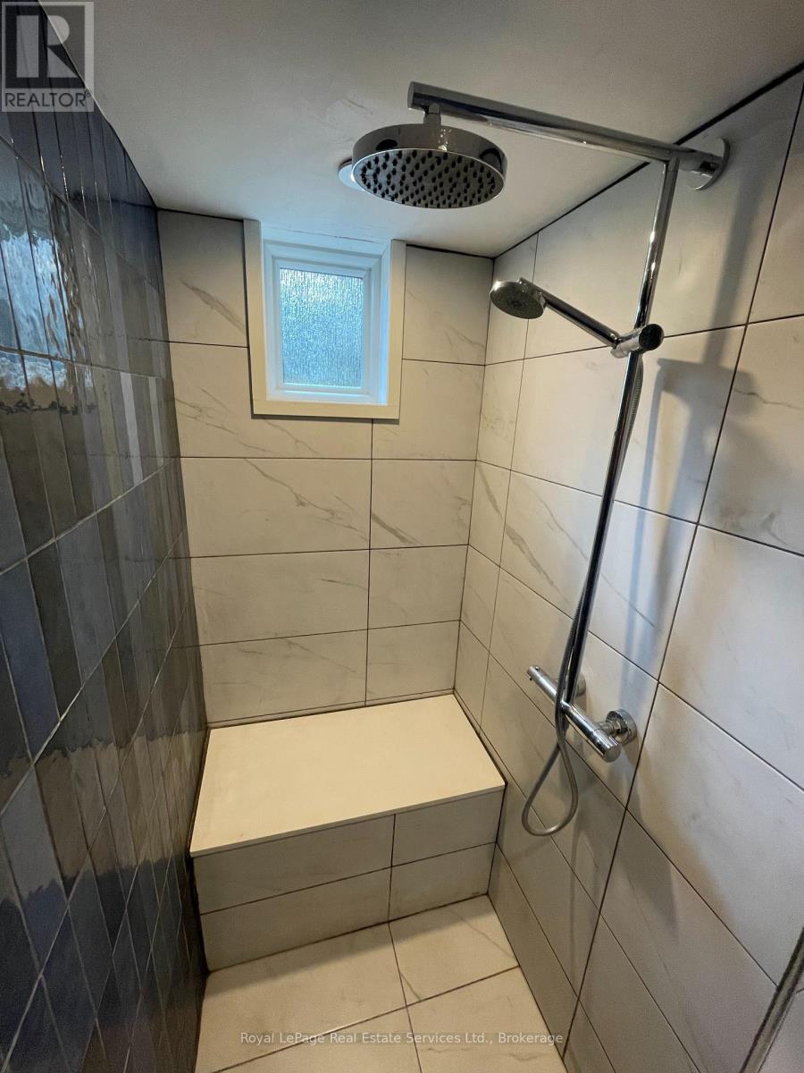 Photo 6 of Lower 20 A Lavinia Avenue, Toronto ON