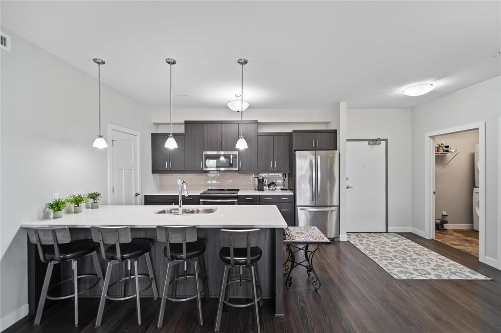 Photo 5 of 217 89 Creek Bend Road, Winnipeg MB