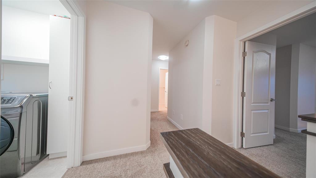 Photo 37 of 571 Castlebury Meadows Drive, Winnipeg MB