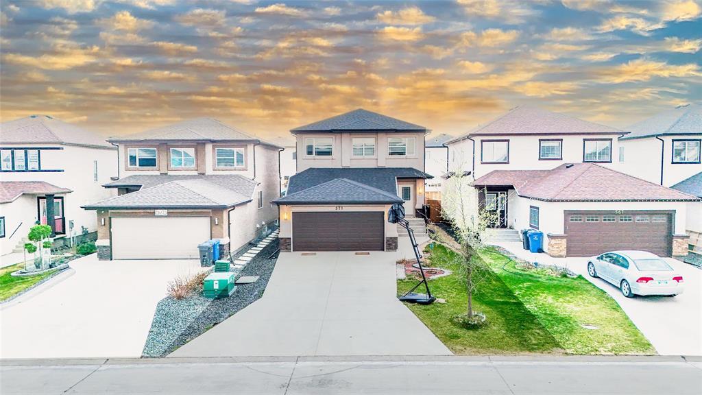 Photo 21 of 571 Castlebury Meadows Drive, Winnipeg MB