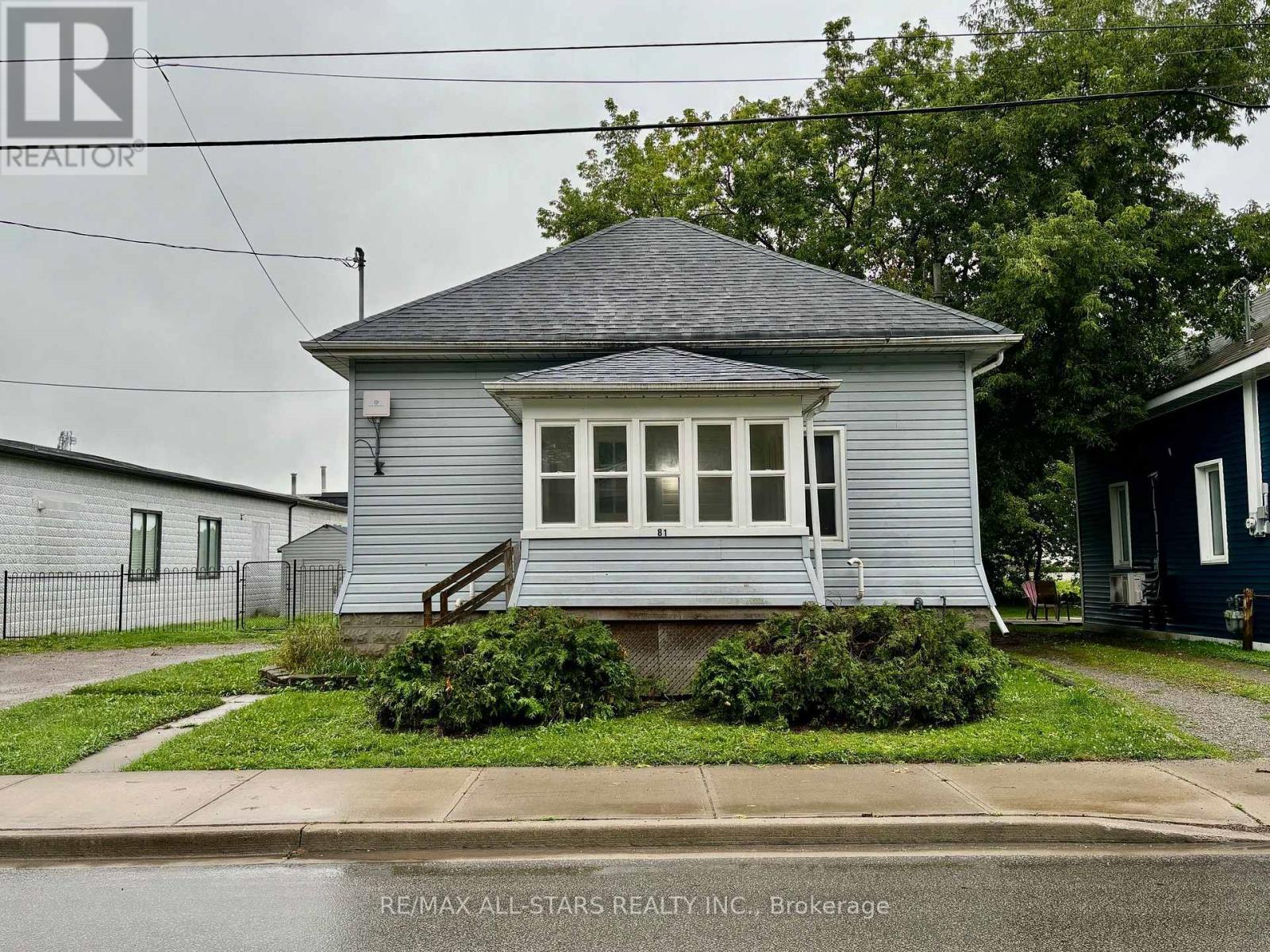 Photo 5 of 81 Durham Street W, Kawartha Lakes ON