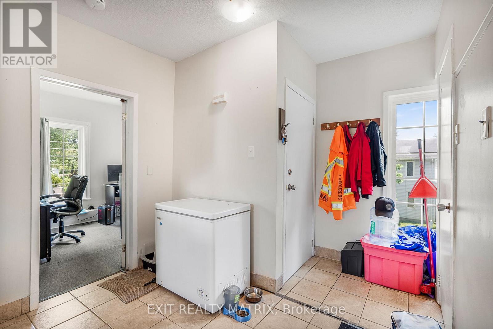 Photo 29 of 98 Albert Street, North Dundas ON