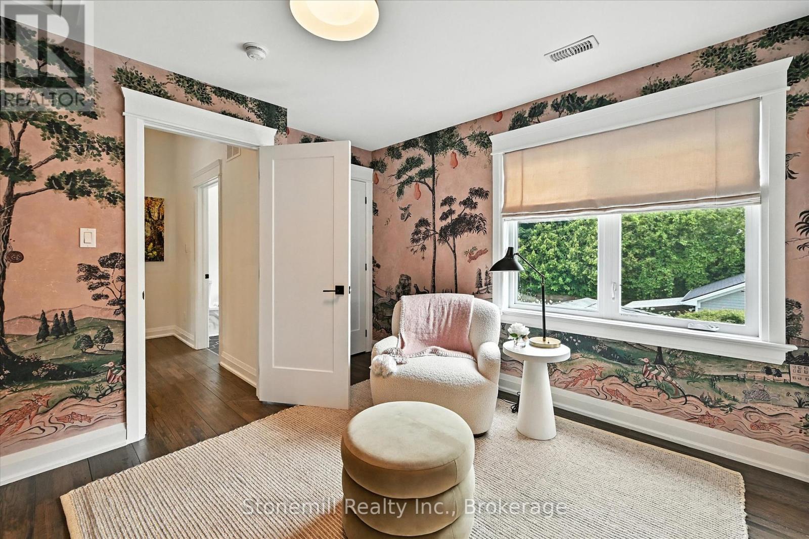 Photo 8 of 735 George Street, Burlington ON