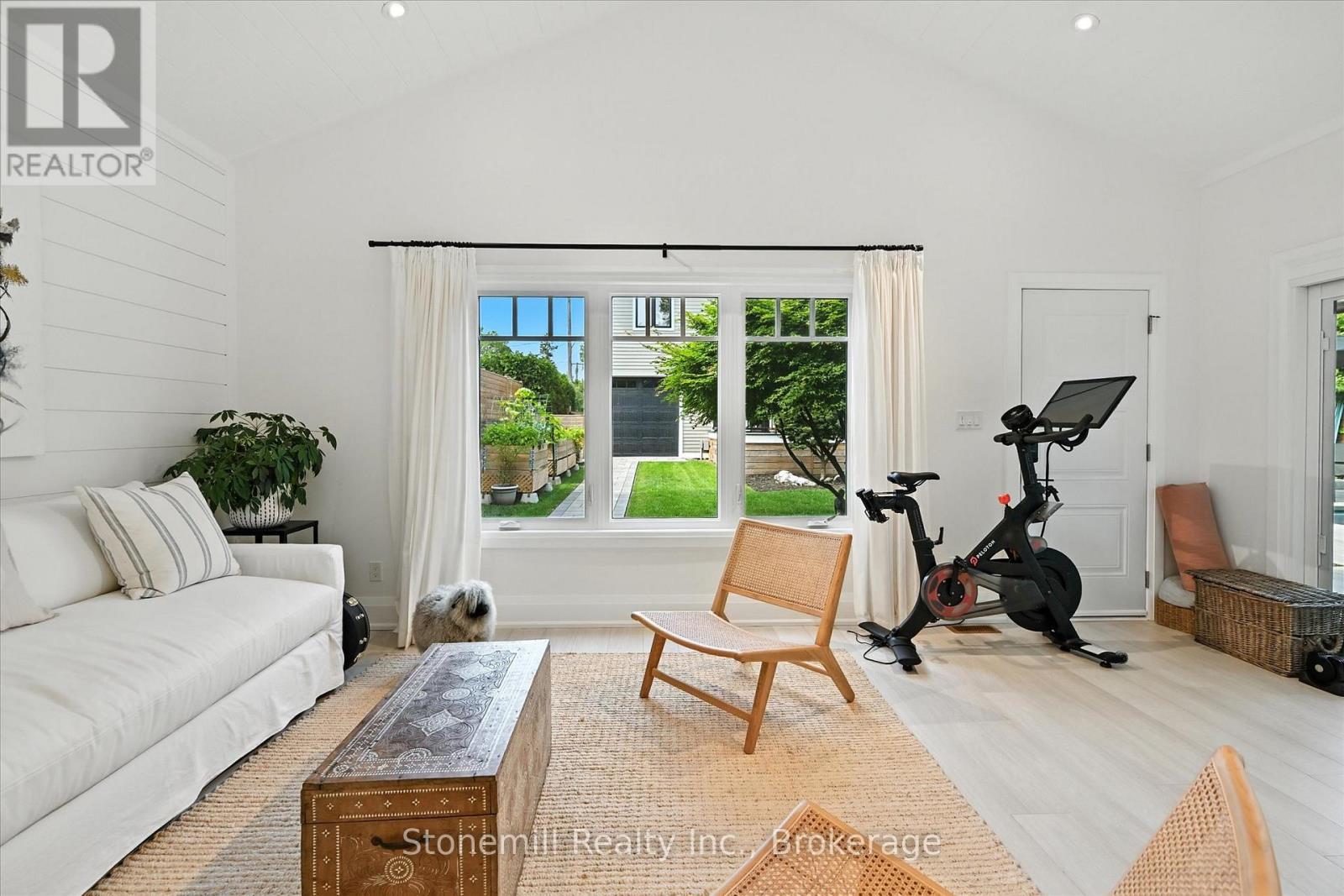 Photo 23 of 735 George Street, Burlington ON