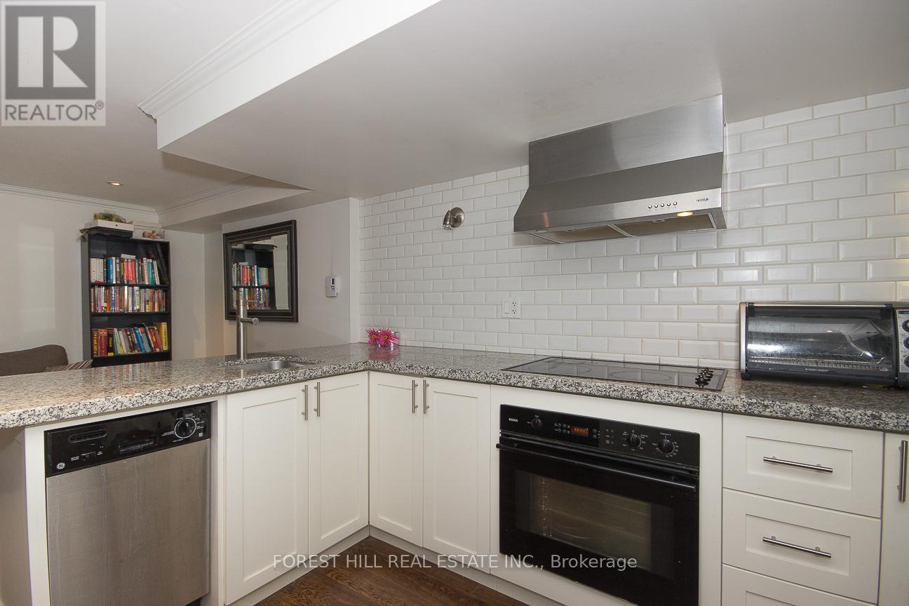 Photo 11 of Bsmnt 20 Ferndale Avenue, Toronto ON
