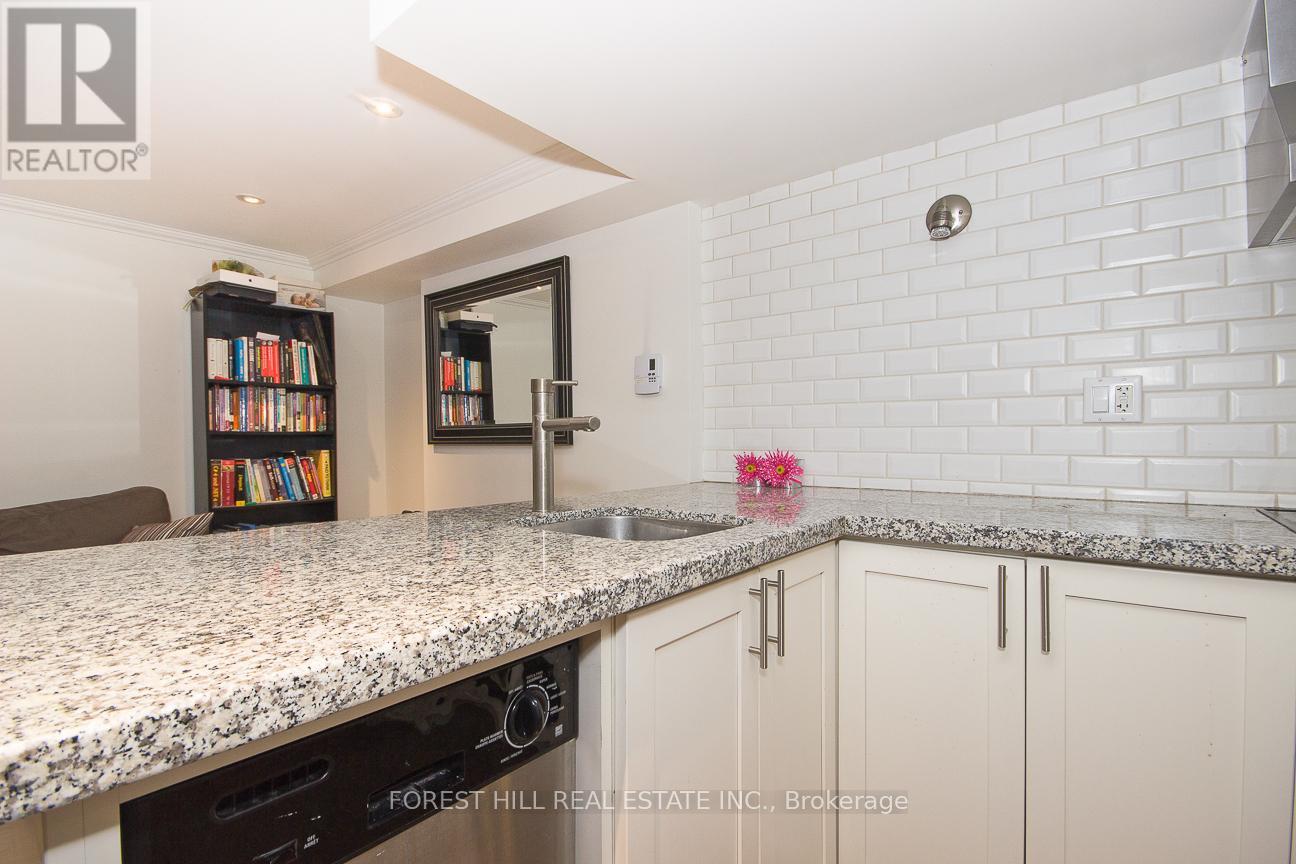 Photo 7 of Bsmnt 20 Ferndale Avenue, Toronto ON