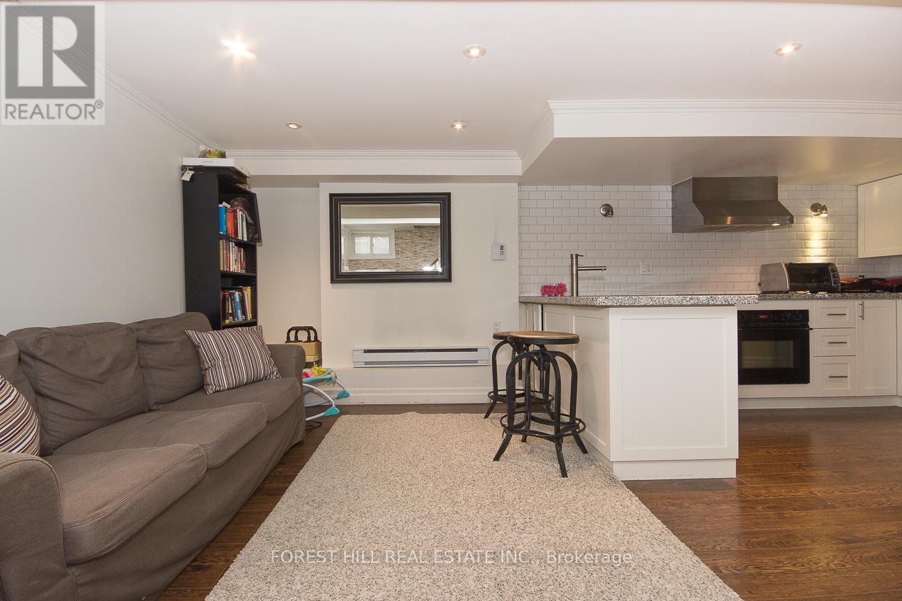Photo 27 of Bsmnt 20 Ferndale Avenue, Toronto ON