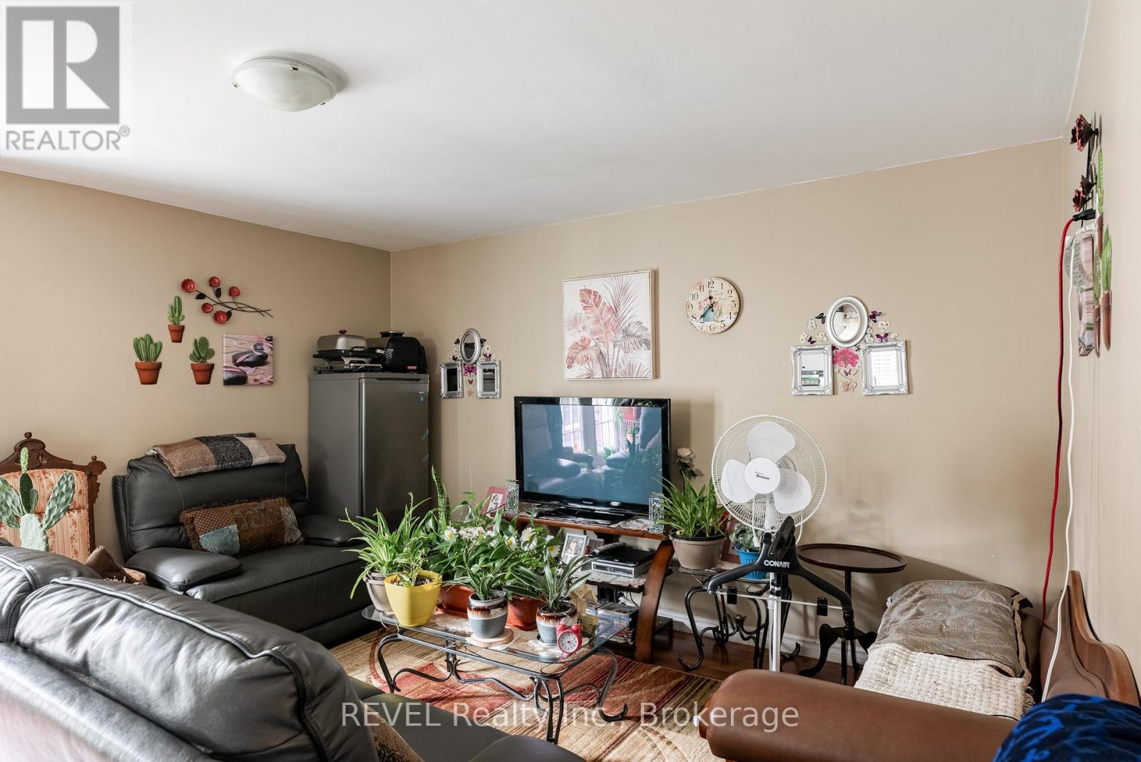 Photo 14 of 4544 Crysler Avenue, Niagara Falls ON