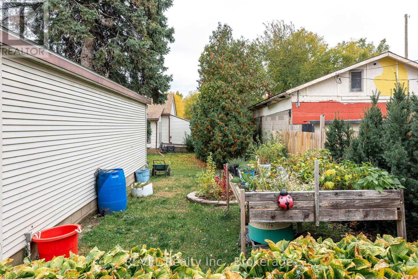 Photo 25 of 4544 Crysler Avenue, Niagara Falls ON