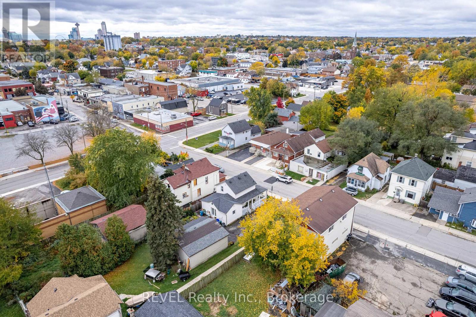 Photo 1 of 4544 Crysler Avenue, Niagara Falls ON