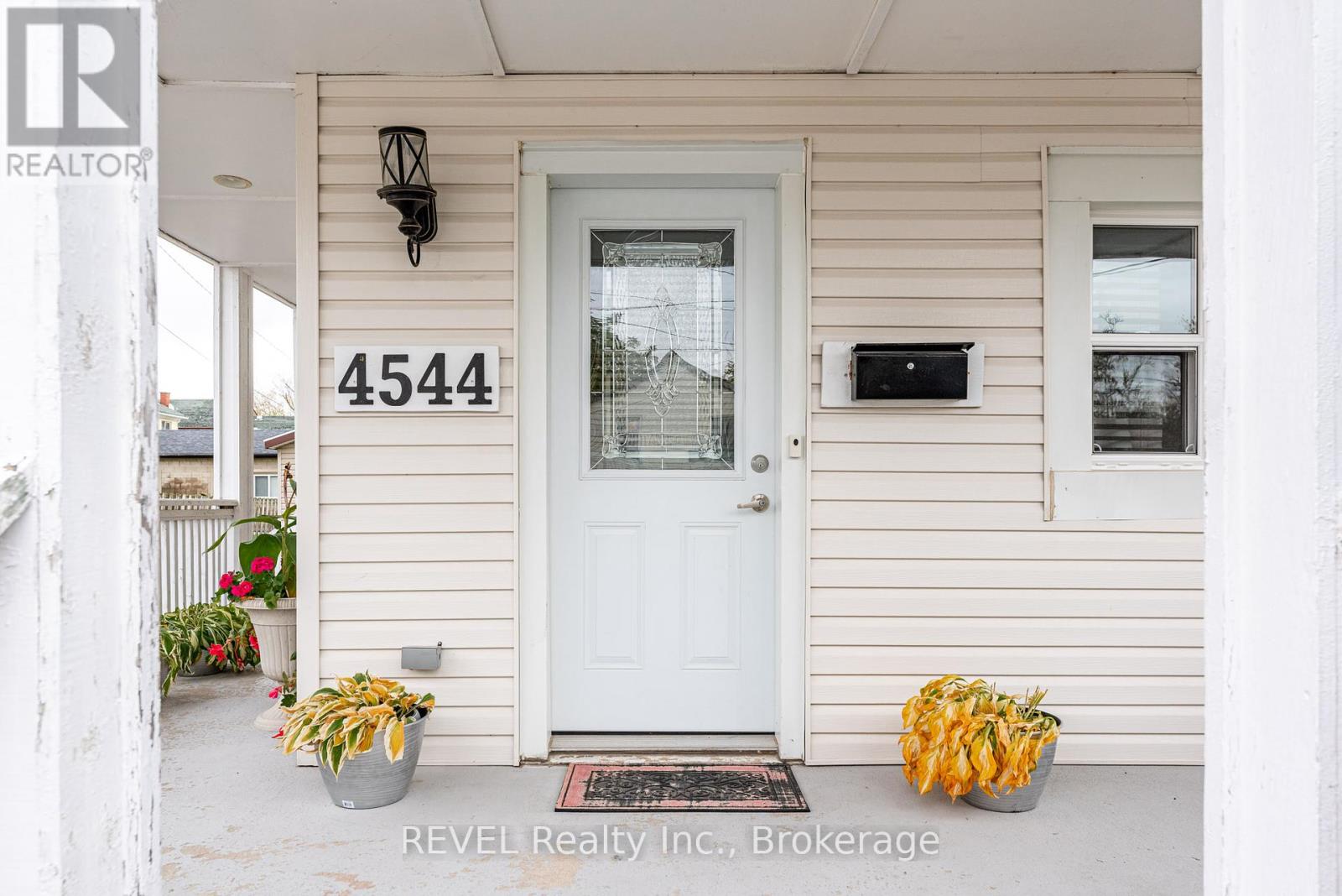Photo 33 of 4544 Crysler Avenue, Niagara Falls ON