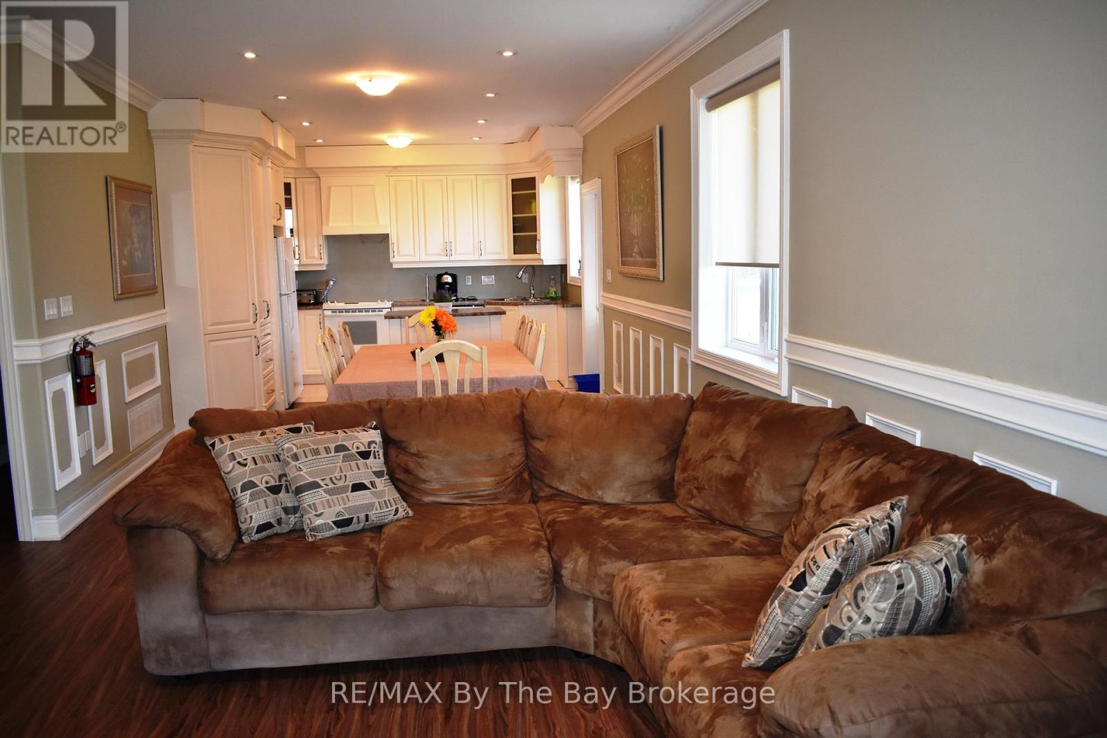 Photo 13 of 332 Coastline Drive, Wasaga Beach ON