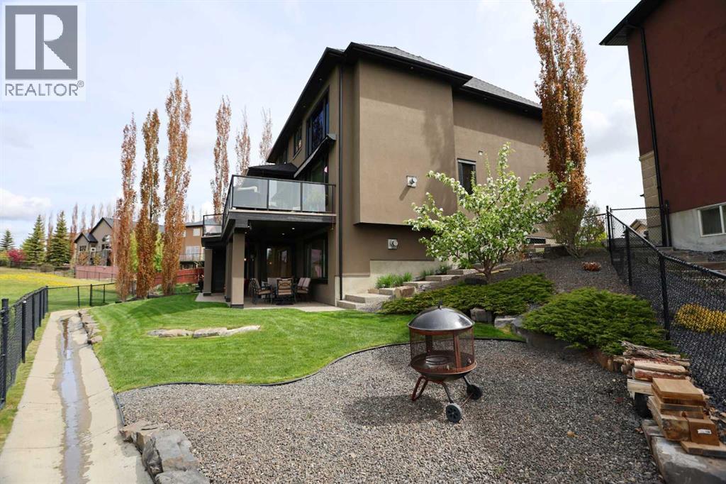 Photo 38 of 117 Rockcliff Bay Nw, Calgary AB