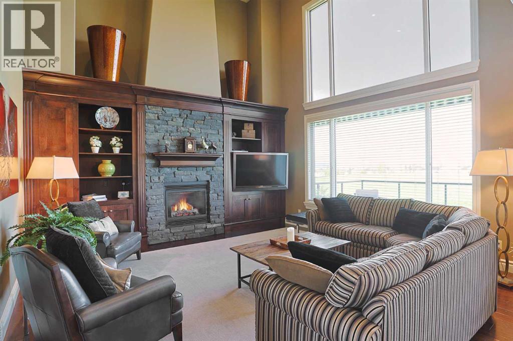 Photo 22 of 117 Rockcliff Bay Nw, Calgary AB