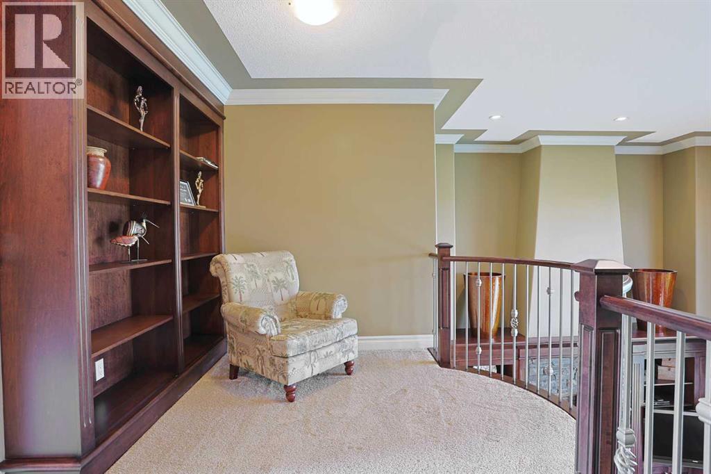 Photo 16 of 117 Rockcliff Bay Nw, Calgary AB